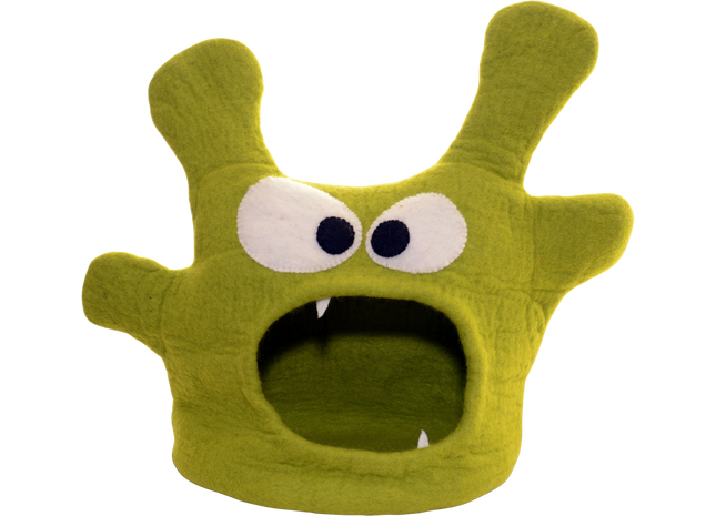 Grünes Monster in Höhle mit mystischem Dharma-Karma-Design