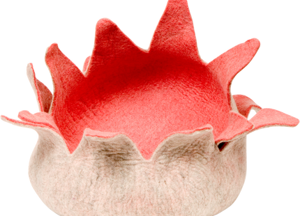 Rosa Blumenkorb für stilvolle Dekorationen zu Hause