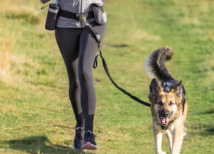 Schwarze Trixie Hands-Free Leine mit Bauchgurt - praktisch und komfortabel für unterwegs!
