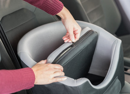 Bequemer Trixie Autositz in Schwarzgrau für unterwegs