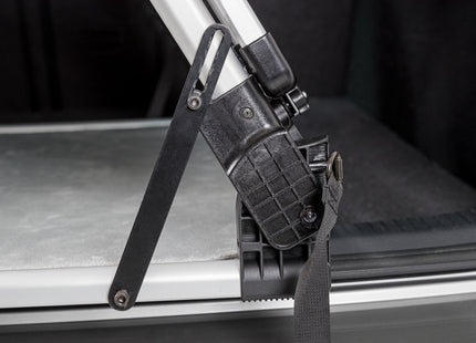 Schützendes Universal-Heckgitter in Silber-Schwarz von Trixie