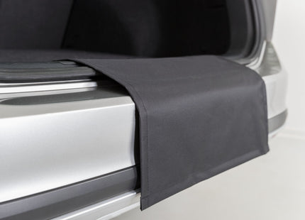 Schwarze Stossstangenschürze von Trixie für Hunde