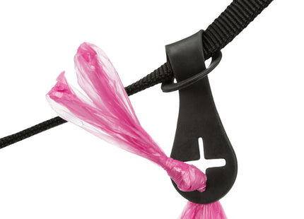 Praktische schwarze Hundekotbeutel-Halterung von Trixie für unterwegs