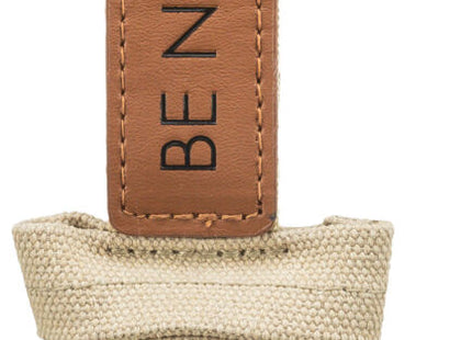 Praktischer Beutelspender für Hundekotbeutel in Sandfarbe