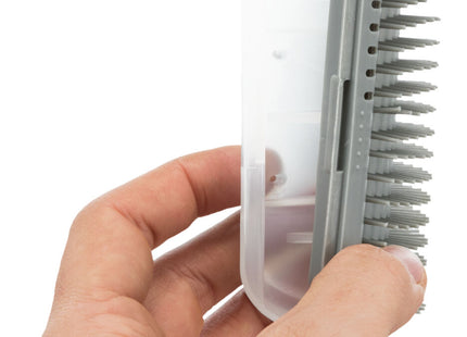 Sanfte Massagebürste für Katzen in Grau von Trixie