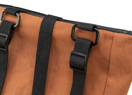 Rostfarbene Rolltop-Hüfttasche von Trixie - praktisch und stylisch unterwegs