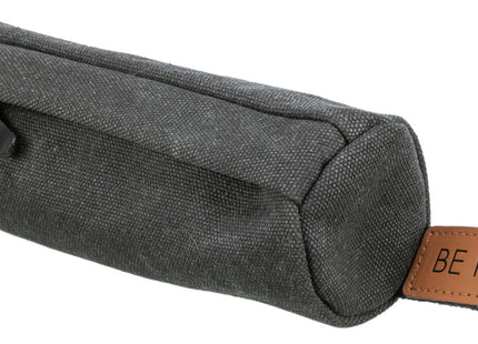 Schwarzer Futterdummy für Hunde von Trixie im nordischen Stil