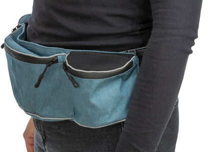 Praktische blaue Hüfttasche für unterwegs